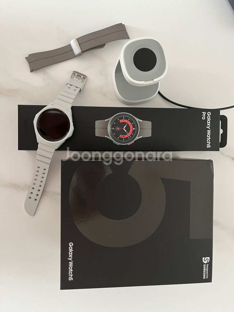 갤럭시워치5프로 45mm 티타늄그레이+거치대세트--0