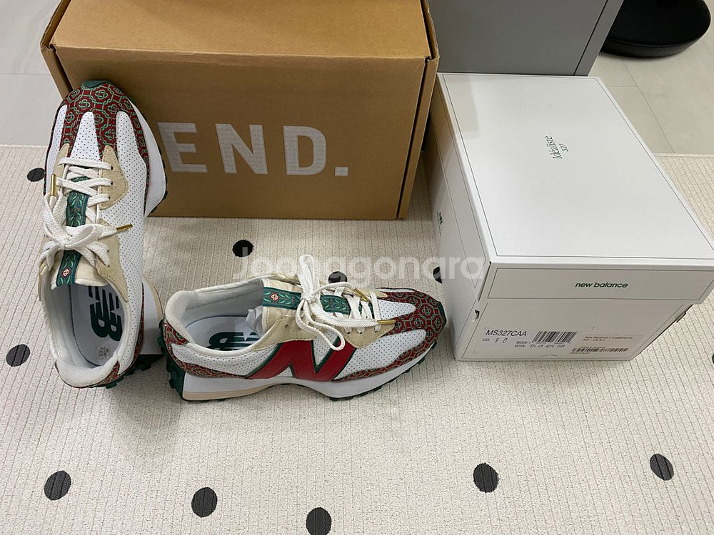 뉴발란스 327 카사블랑카 모노그램 레드 10만원--1