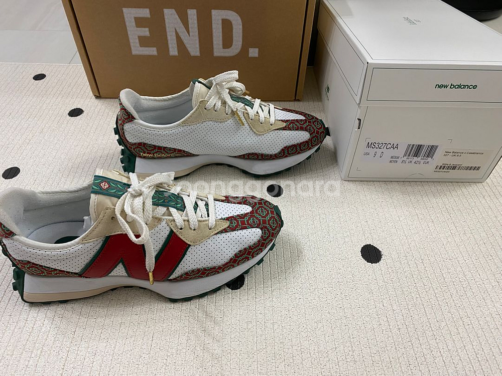 뉴발란스 327 카사블랑카 모노그램 레드 10만원--3