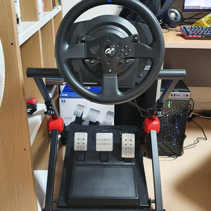 트러스트마스터 t300rs