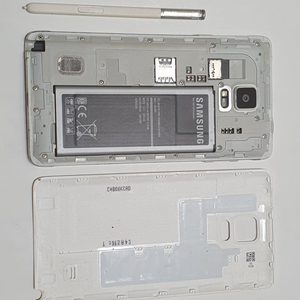 삼성 갤럭시 노트4 액정만 불량폰 부품용 판매합니다.