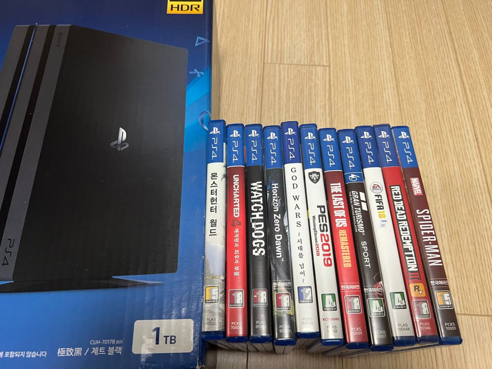 PS4 Pro 1TB 풀박스 다수게임+컨트롤러 1개--1
