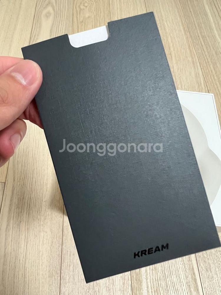 에어팟 맥스 판매합니다--4