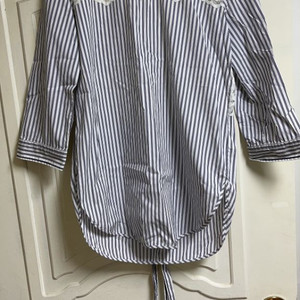 산드로 블라우스