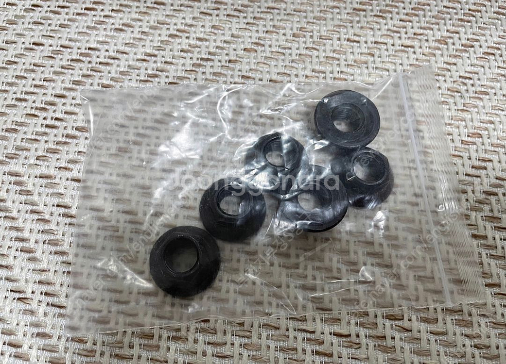 쏘렌토 MQ4 전용 벤딕트 스트럿바 팝니다.--4