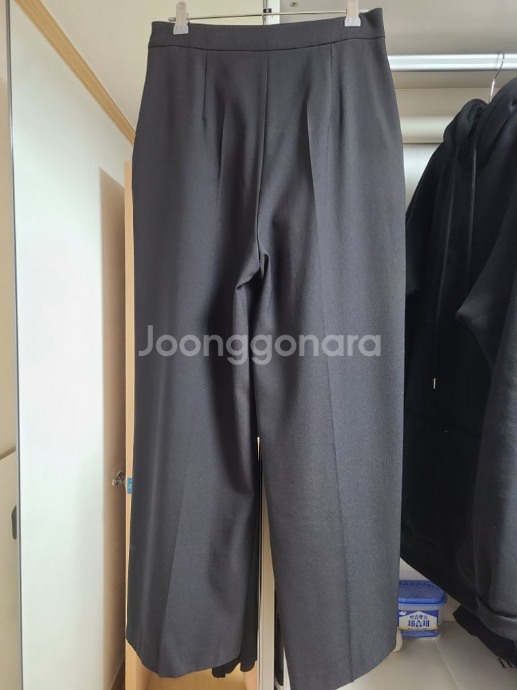 자라 와이드팬츠--2