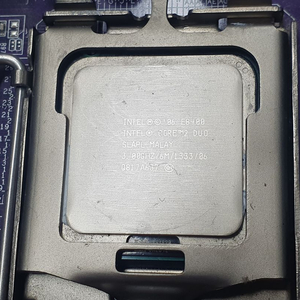 G31보드. E8400 cpu. 메모리 4기가