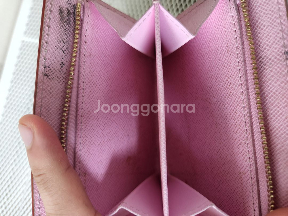 명품 루이비통 멀티컬러 반지갑 팝니다--5