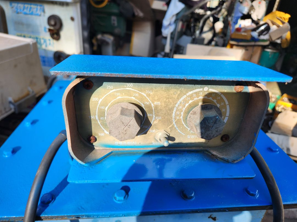 고장없고 내구성좋은 고가의 DC아크 용접기 팝니다.--1