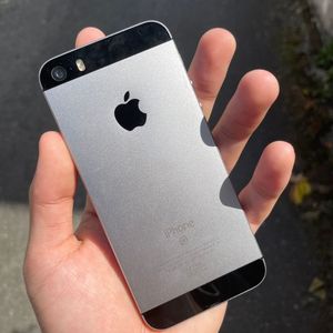 아이폰 SE 1세대 스페이스 그레이 64G A급