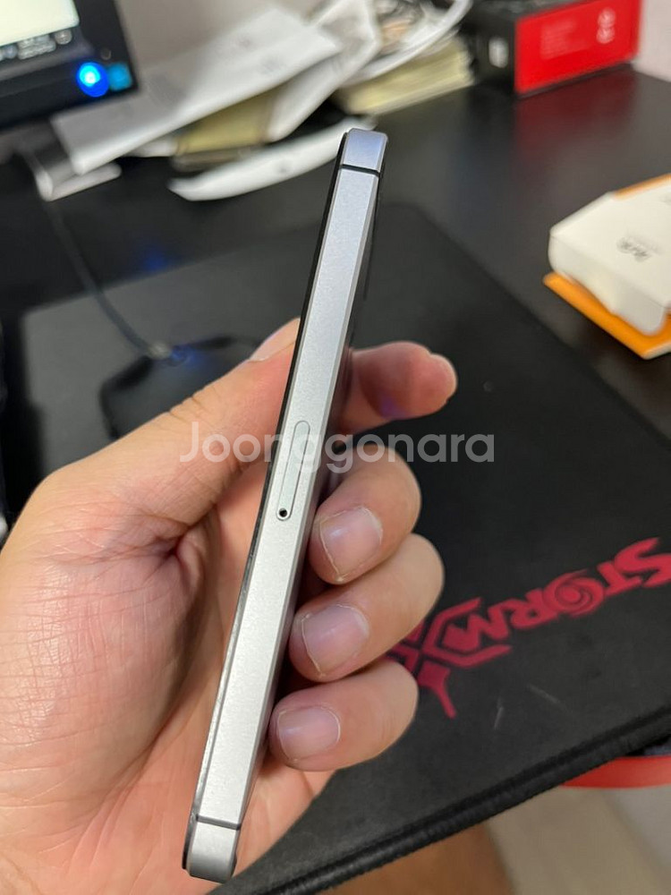 아이폰 SE 1세대 스페이스 그레이 64G A급--5