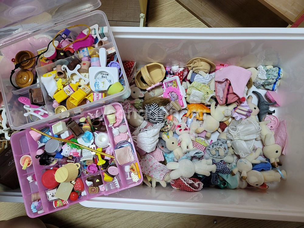How We Organize Tiny Toys 