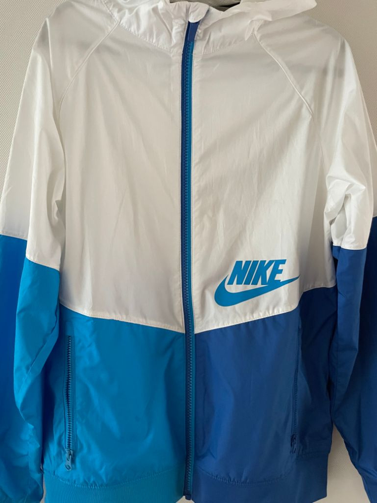 나이키키즈 바람막이 L사이즈--4