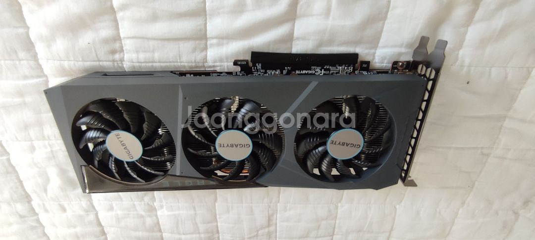 기가바이트 6600xt 이글 gigabyte--8