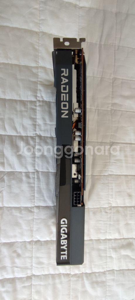 기가바이트 6600xt 이글 gigabyte--7