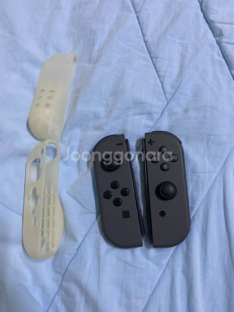 스위치 본체+조이스틱+동숲 게임칩만 팔아요~--2