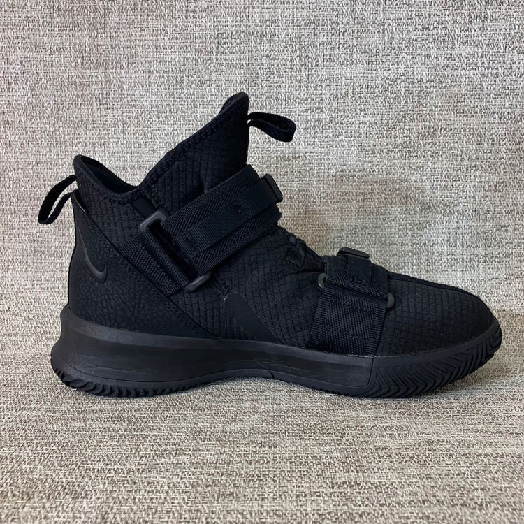 [남자 270]나이키 농구화 르브론 솔져 13 SFG 이미지