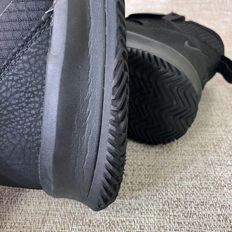 [남자 270]나이키 농구화 르브론 솔져 13 SFG 이미지