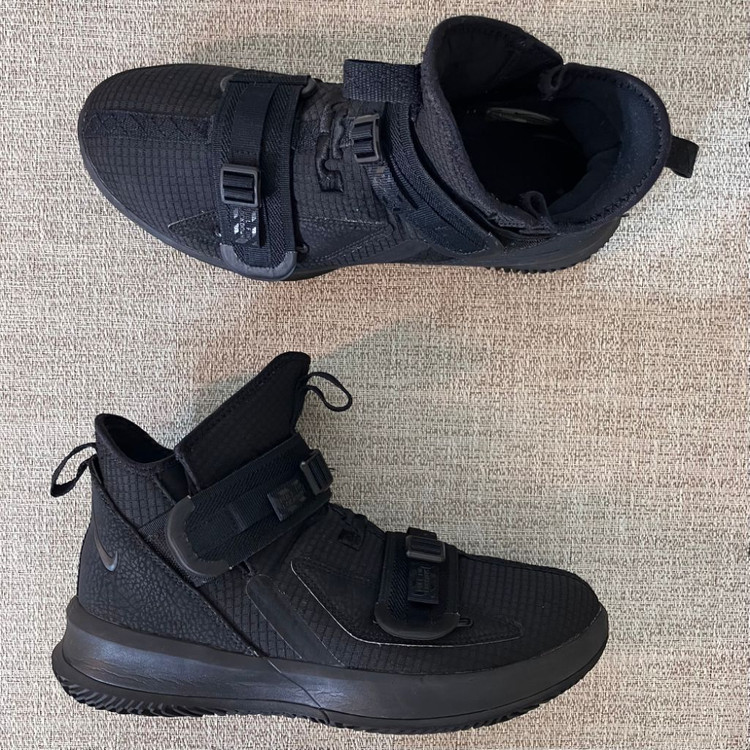 [남자 270]나이키 농구화 르브론 솔져 13 SFG 이미지