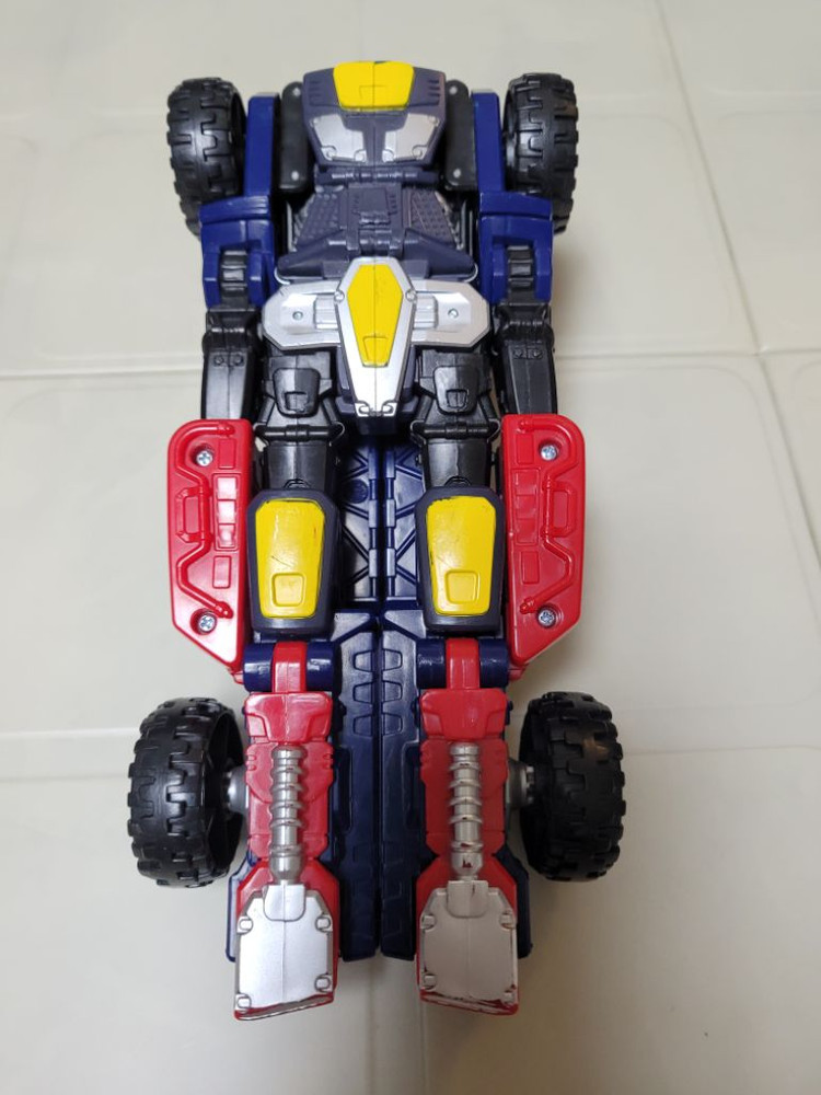 헬로카봇 비트론 (자동차 변신 로봇) 이미지
