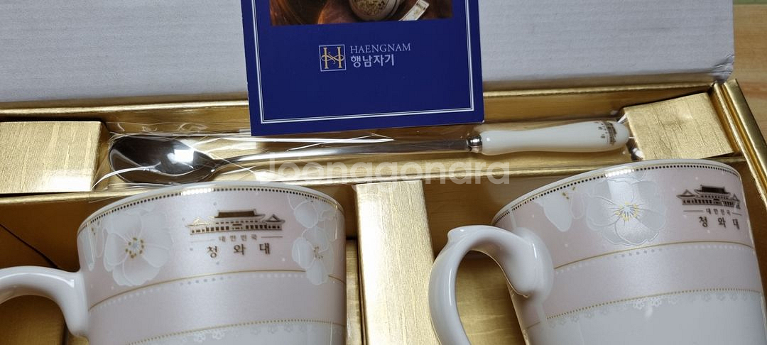 청와대 머그컵 2P+긴 스푼 세트 새상품--1