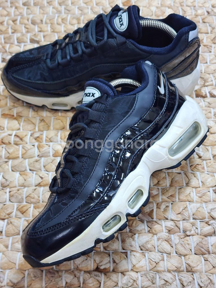 (235)나이키 에어맥스 95 se 프리미엄 스니커즈--2