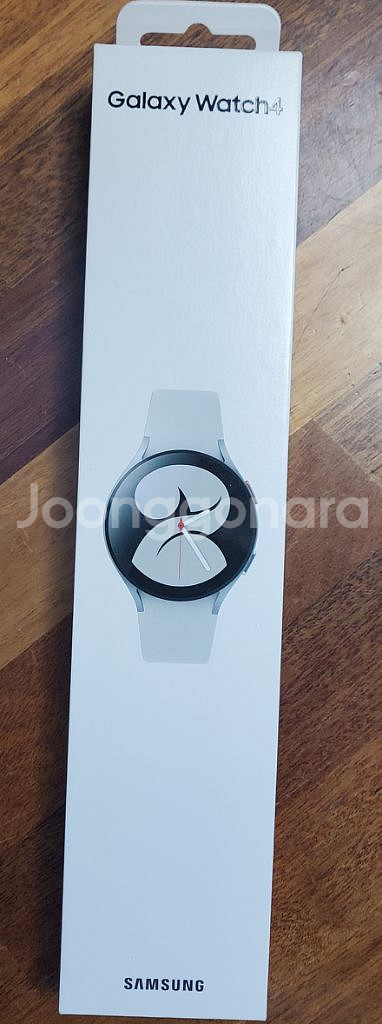 갤럭시 워치4 40mm 실버 미개봉 새상품--0