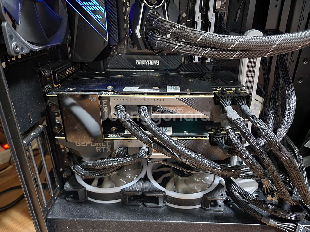 Gigabyte RTX3090 Aorus ex(수냉)--3