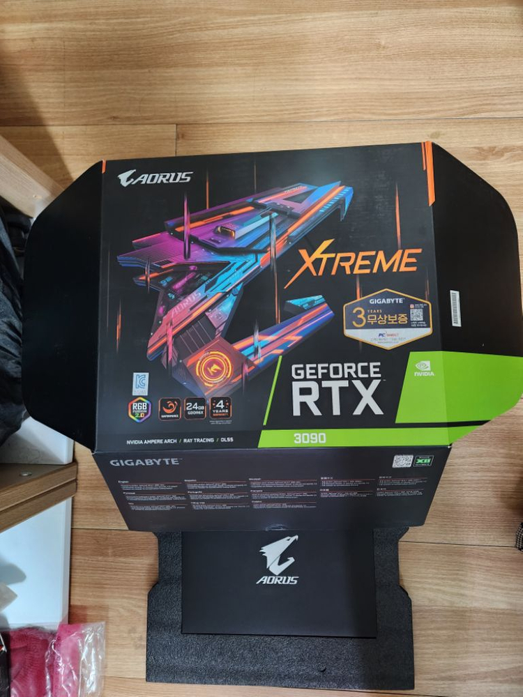 Gigabyte Geforce RTX3090 Aorus--0