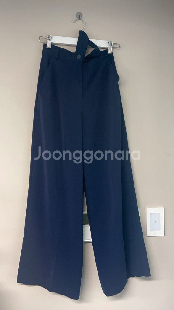 새상품 제곱 오비 언발 트임 슬랙스 네이비 m--2