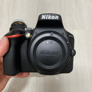 니콘 D5600