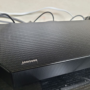 삼성 사운드바 q600b ,리어스피커 9200s 판매.