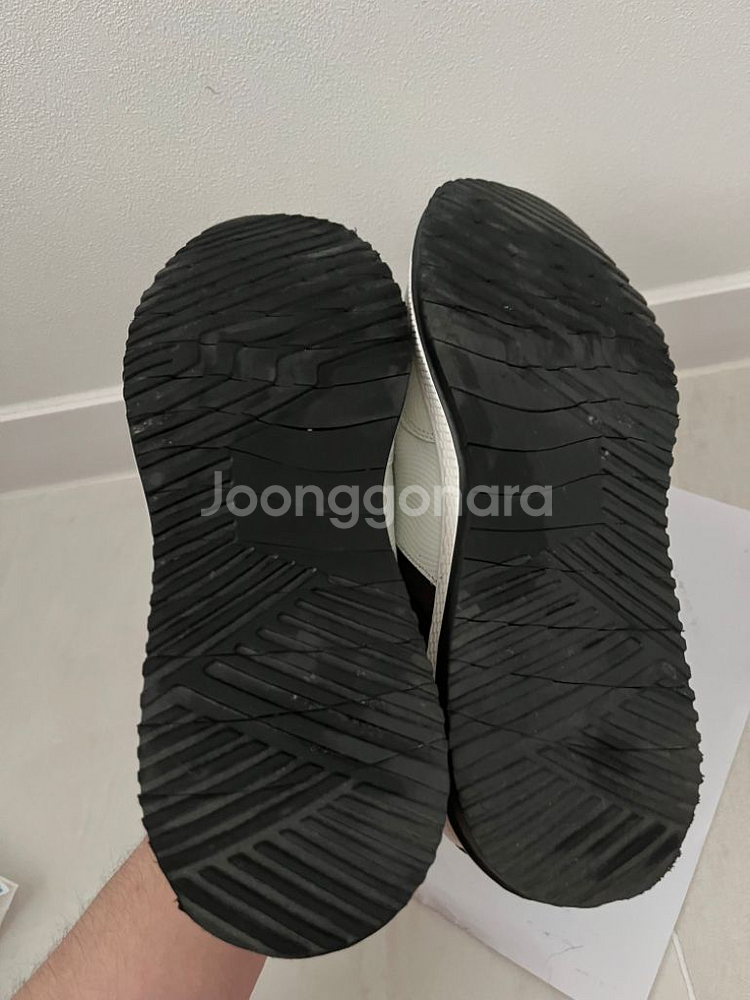 탠디 남성 스니커즈 265[실착1회 박스 구성품 있어요--3