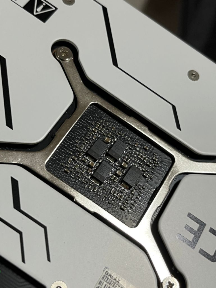 갤럭시 3070 그래픽카드 팝니다--2