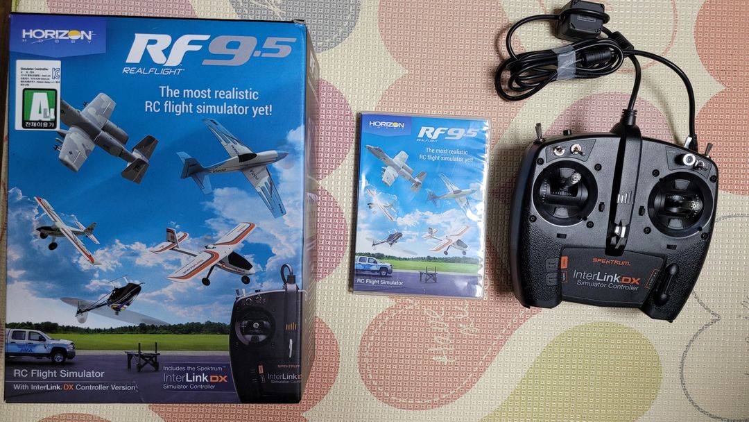 REALFLIGHT 9.5 フライトシュミレーター コントローラー付き【USED