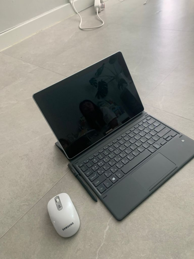 삼성 갤럭시북12 SM-W728NZKAKOO 이미지