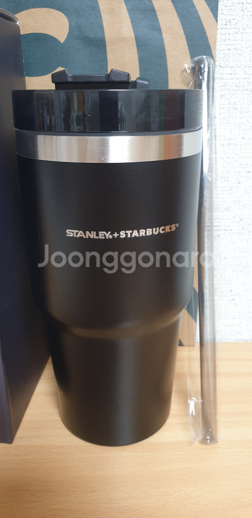 (국내배송) 스타벅스 스탠리 빨대컵--1