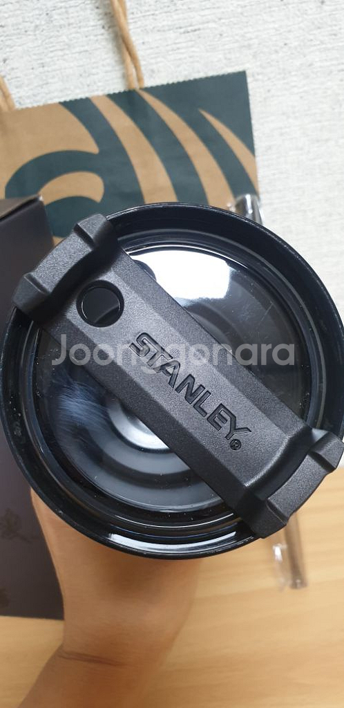 (국내배송) 스타벅스 스탠리 빨대컵--2