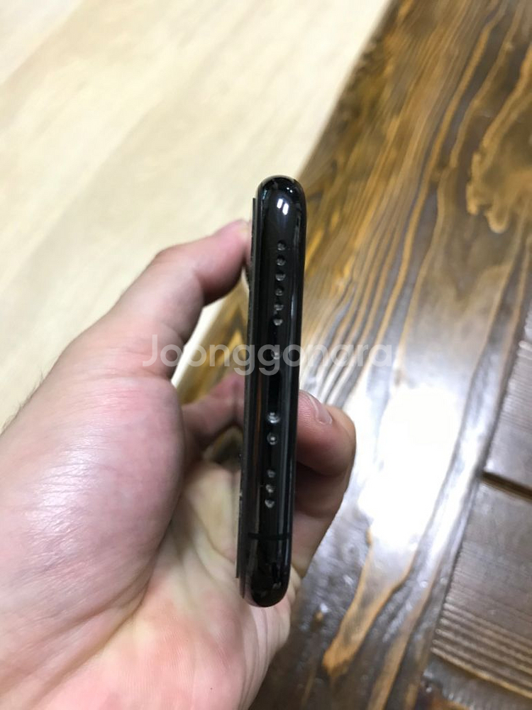 아이폰 11pro 64팝니다(마지막 가격인하)--1