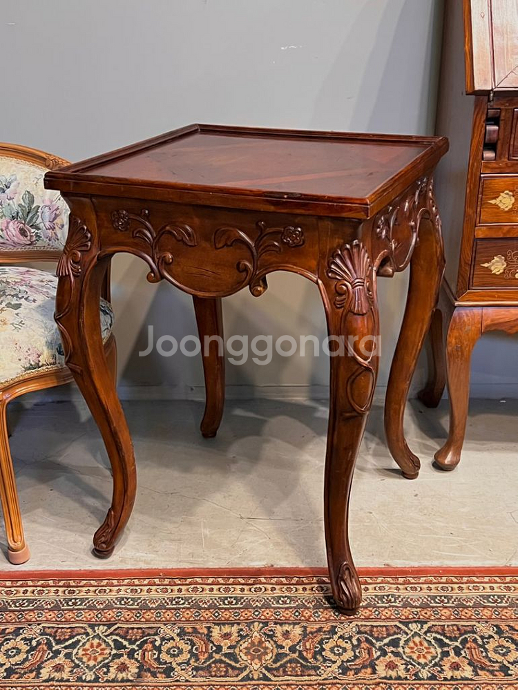 엔틱티테이블,엔틱협탁,빈티지가구,코너협탁--1