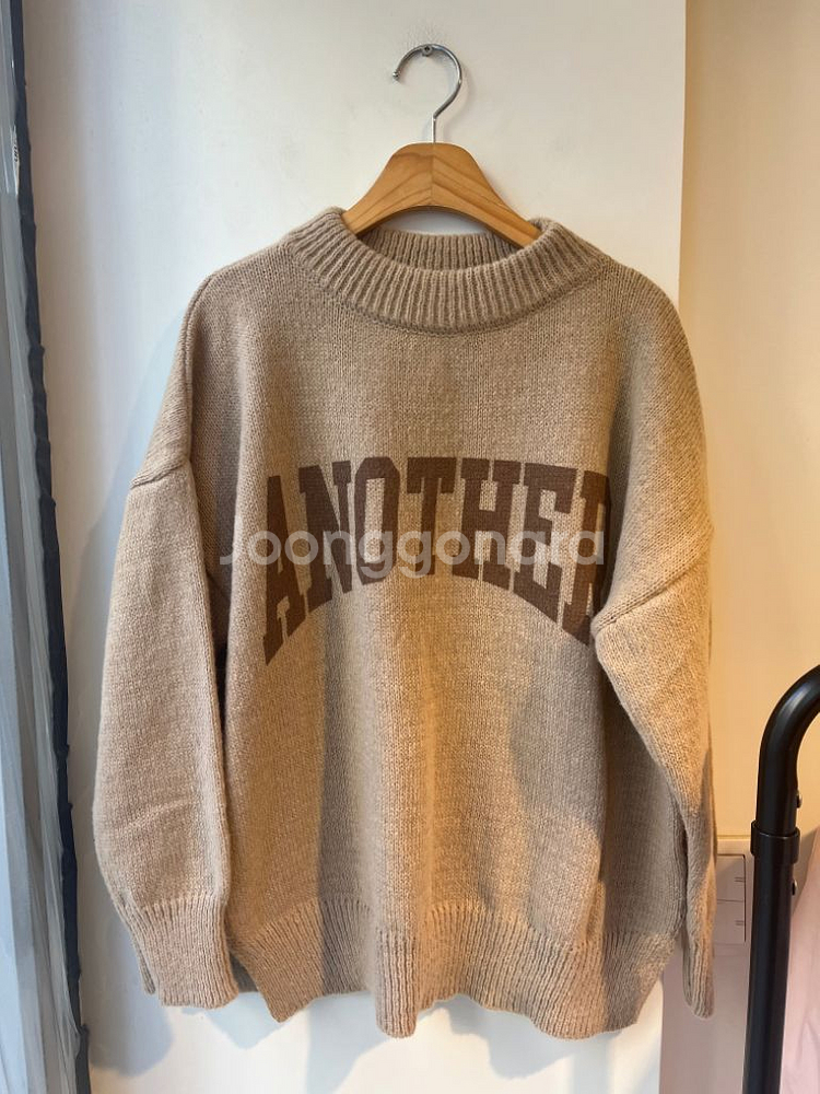 새상품 박스 니트 베이지 기본 스타일 라운드--1