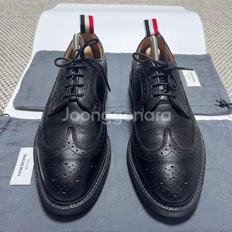 톰브라운 삼선 윙팁 구두 로퍼--3