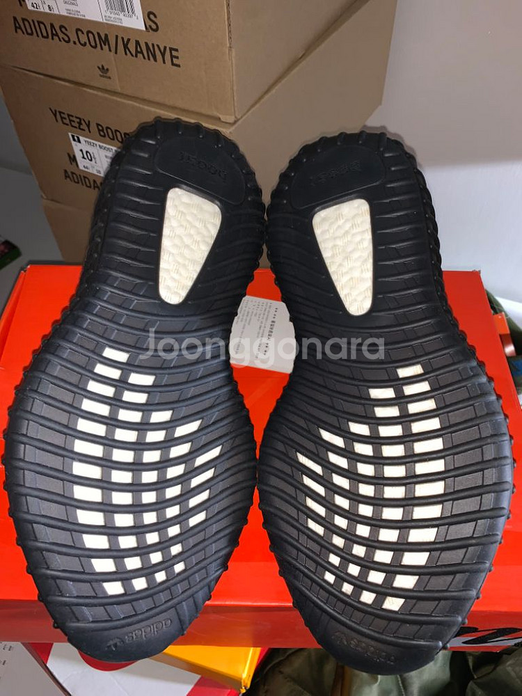 이지부스트 350 V2 트리플블랙 255--4