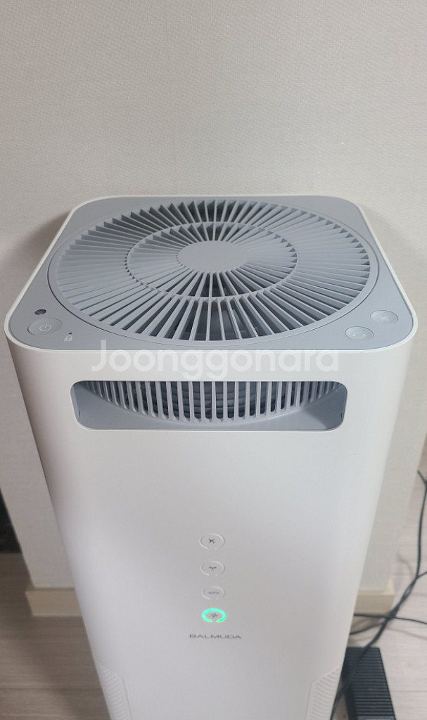 발뮤다 에어엔진 공기청정기 판매합니다--1