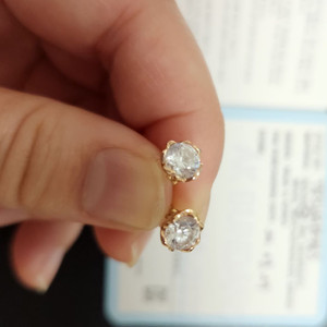 티르리르 14k 핑크 골드 크리스탈로 빌리 귀걸이