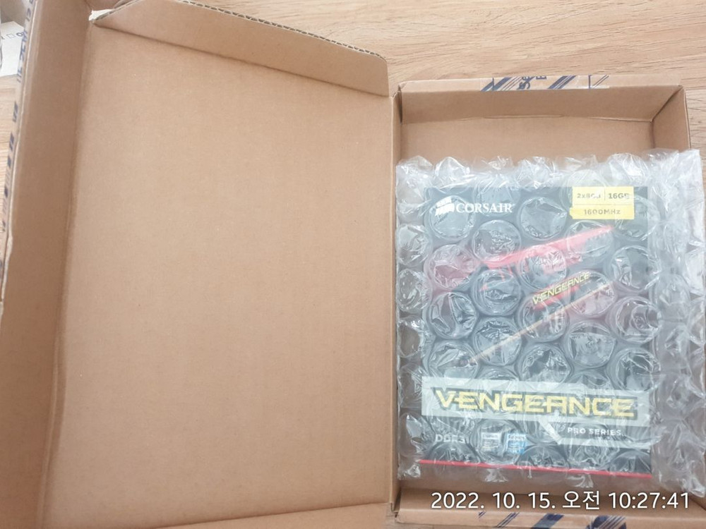 커세어 벤전스 DDR3 1600 32g 8gx4--4