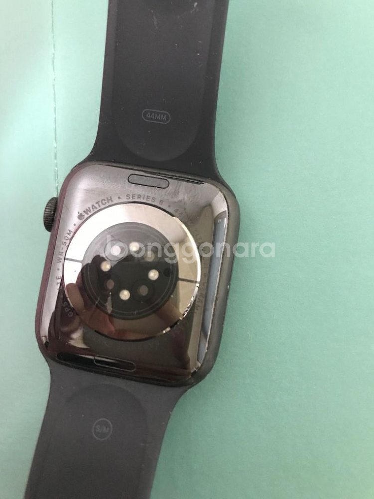 애플워치6 티타늄 44mm 셀룰러 판매합니다--1