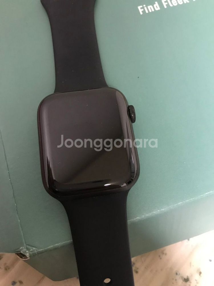 애플워치6 티타늄 44mm 셀룰러 판매합니다--3