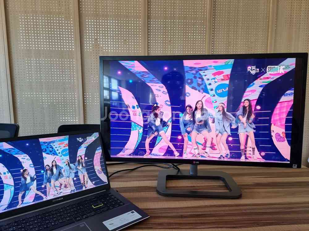 LG 31MU97 31인치 4K 모니터--2