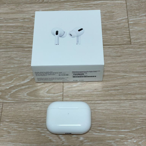 에어팟 프로 오른쪽 유닛 + 케이스 팝니다.